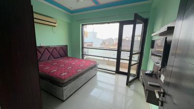 Bedroom Image of 950 Sq.ft 2 BHK Builder Floor for rent in Palam Vihar Extension Gurgaon for Rs. 29000