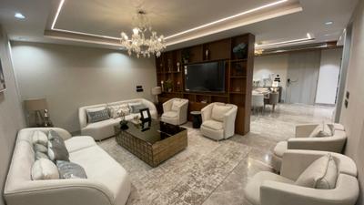 Living Room Image of 4500 Sq.ft 4 BHK Builder Floor for sale in Sector 65 Gurgaon for Rs. 64000000