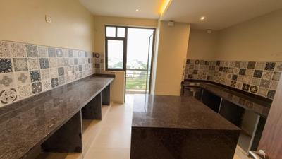 Kitchen Image of 1400 Sq.ft 3 BHK Apartment / Flat for rent in Rama Sky Life, Tifra Bilaspur for Rs. 26000