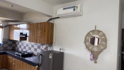 Kitchen Image of 740 Sq.ft 2 BHK Apartment / Flat for rent in Signature Global Andour Heights, Sector 71 Gurgaon for Rs. 35000