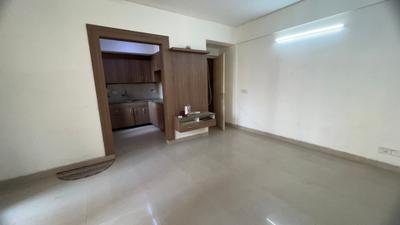 Living Room Image of 980 Sq.ft 2 BHK Apartment / Flat for rent in Jaypee Kosmos, Sector 134 Noida for Rs. 24000