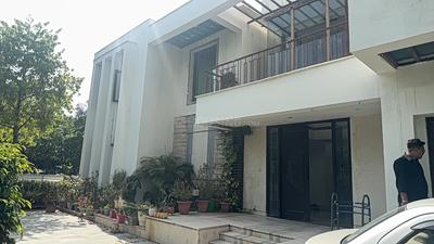 Living Room Image of 10000 Sq.ft 5 BHK Villa for sale in Jaypee Greens Villas, Jaypee Greens Greater Noida for Rs. 420000000