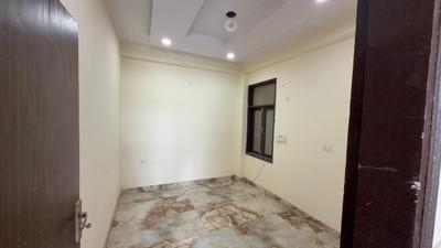 Bedroom Image of 900 Sq.ft 3 BHK Builder Floor for rent in Mayur Vihar Phase 1 New Delhi for Rs. 25000