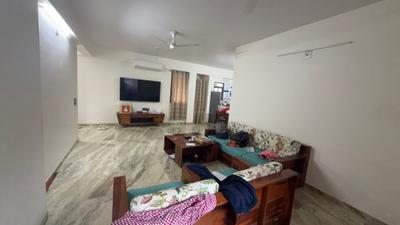 Living Room Image of 2700 Sq.ft 4 BHK Apartment / Flat for rent in Swagat Agacia, Sargasan Gandhinagar for Rs. 55000