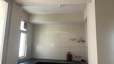 Kitchen Image of 636 Sq.ft 2 BHK Apartment / Flat for sale in Shree Green Court, Sector 90 Gurgaon for Rs. 6700000