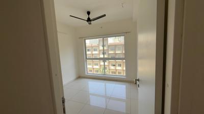 Bedroom Image of 1150 Sq.ft 3 BHK Apartment / Flat for rent in Godrej Green Vistas, Mahalunge Pune for Rs. 32000