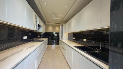 Kitchen Image of 2250 Sq.ft 3 BHK Builder Floor for sale in Sector 31 Faridabad for Rs. 31500000