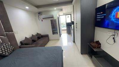 Bedroom Image of 400 Sq.ft 1 RK Independent House for rent in DLF Phase 3 Gurgaon for Rs. 25000