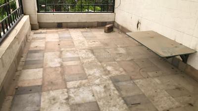 Balcony Image of 900 Sq.ft 2 BHK Apartment / Flat for sale in GH 14 DDA MIG, Paschim Vihar New Delhi for Rs. 12000000