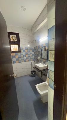 Image of 2800 Sq.ft 3 BHK Builder Floor for rent in Uppal Southend, Sector 49, Gurgaon for Rs. 55000