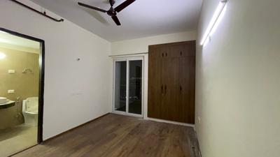 Bedroom Image of 1302 Sq.ft 3 BHK Apartment / Flat for rent in Sikka Kimaantra Greens, Sector 79 Noida for Rs. 32000