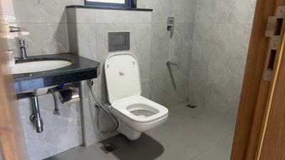 Image of 1500 Sq.ft 3 BHK Apartment / Flat for rent in Godrej Urban Park, Powai, Mumbai for Rs. 110000