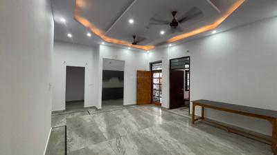 Living Room Image of 1800 Sq.ft 3 BHK Builder Floor for rent in Clement Town Dehradun for Rs. 20000