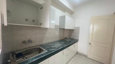 Kitchen Image of 1285 Sq.ft 3 BHK Apartment / Flat for rent in Paras Tierea, Sector 137 Noida for Rs. 25000