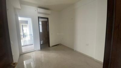 Bedroom Image of 1100 Sq.ft 2 BHK Apartment / Flat for rent in Smartworld Orchard, Sector 61 Gurgaon for Rs. 45000