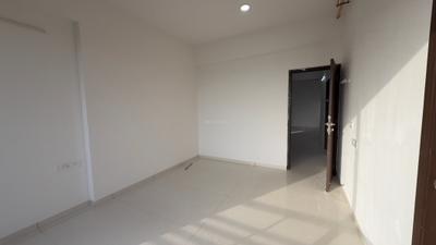 Bedroom Image of 1200 Sq.ft 3 BHK Apartment / Flat for sale in The Centrium, Memnagar Ahmedabad for Rs. 16000000