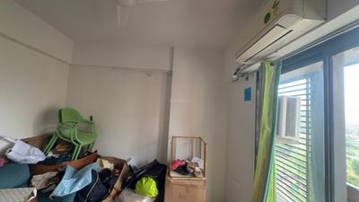 Bedroom Image of 1700 Sq.ft 3 BHK Apartment / Flat for rent in Altezza, Sargasan Gandhinagar for Rs. 45000