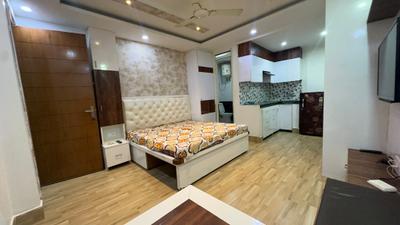 Bedroom Image of 400 Sq.ft 1 RK Independent House for rent in DLF Phase 3 Gurgaon for Rs. 19500