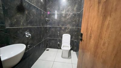 Bathroom Image of 300 Sq.ft 1 RK Builder Floor for rent in Scheme No 94C Indore for Rs. 13000