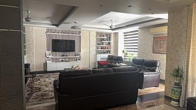 Living Room Image of 10000 Sq.ft 5 BHK Villa for sale in Jaypee Greens Villas, Jaypee Greens Greater Noida for Rs. 420000000