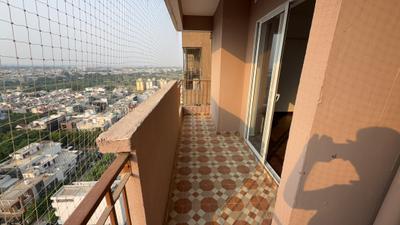 Image of 1135 Sq.ft 2 BHK Apartment / Flat for sale in Land Craft Golflinks Apartments, Pandav Nagar, Ghaziabad for Rs. 9100000