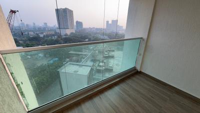 Living Room Image of 850 Sq.ft 1 BHK Apartment / Flat for sale in Aurum Q Islands R7, Ghansoli Navi Mumbai for Rs. 13500000