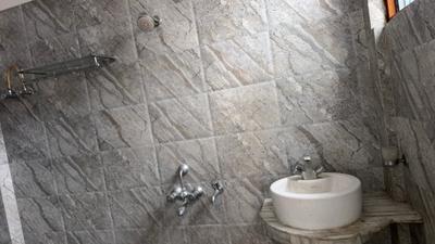 Image of 1850 Sq.ft 2 BHK Builder Floor for rent in Indira Nagar, Lucknow for Rs. 15500