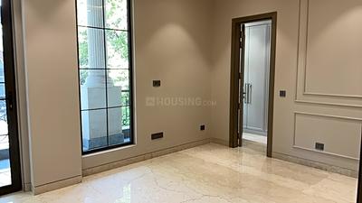 Bedroom Image of 2700 Sq.ft 4 BHK Builder Floor for sale in Safdarjung Enclave New Delhi for Rs. 90000000