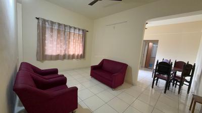 Living Room Image of 650 Sq.ft 1 BHK Apartment / Flat for rent in Kumar Paradise, Magarpatta City Pune for Rs. 28000