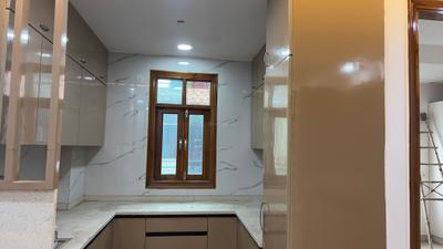 Kitchen Image of 1000 Sq.ft 3 BHK Builder Floor for sale in Sector 7 Rohini New Delhi for Rs. 16500000