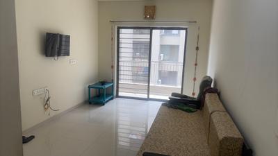 Living Room Image of 700 Sq.ft 1 BHK Apartment / Flat for rent in Skyi Songbirds , Bhugaon Pune for Rs. 22000