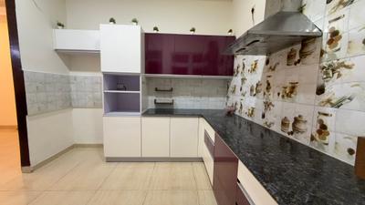 Kitchen Image of 2280 Sq.ft 3 BHK Apartment / Flat for rent in Gaurs Sports Wood, Sector 79 Noida for Rs. 47999