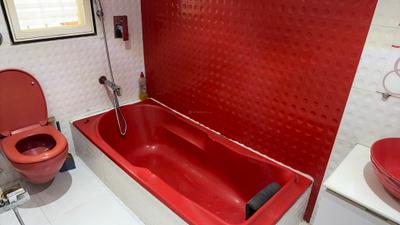 Image of 1000 Sq.ft 3 BHK Apartment / Flat for sale in Malad West, Mumbai for Rs. 27500000