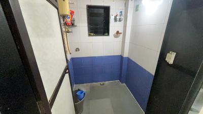 Bathroom Image of 550 Sq.ft 1 BHK Apartment / Flat for rent in Kalwa Thane for Rs. 18000