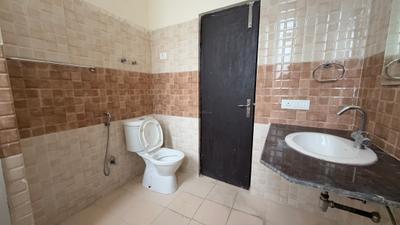 Image of 1700 Sq.ft 3 BHK Villa for rent in Amrapali Dream Valley, Noida Extension, Greater Noida for Rs. 30000