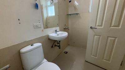 Image of 1850 Sq.ft 3 BHK Builder Floor for rent in Emaar Emerald Hill, Sector 65, Gurgaon for Rs. 50000