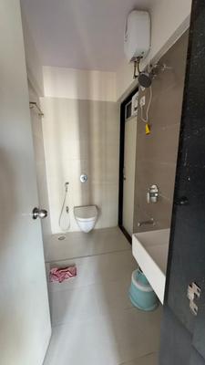 Image of 900 Sq.ft 2 BHK Apartment / Flat for rent in Ashar Metro Towers, Thane West, Thane for Rs. 40000