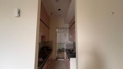 Kitchen Image of 1350 Sq.ft 3 BHK Apartment / Flat for rent in Sikka Kimaantra Greens, Sector 79 Noida for Rs. 32000
