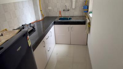 Kitchen Image of 584 Sq.ft 1 BHK Apartment / Flat for rent in Aditya Urban Homes Phase 2B, Bamheta Ghaziabad for Rs. 16000