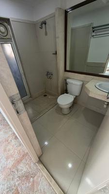 Bathroom Image of 1150 Sq.ft 2.5 BHK Apartment / Flat for rent in Hiranandani Chelsea, Thane West Thane for Rs. 55000