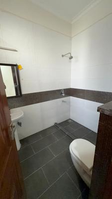 Image of 2700 Sq.ft 3 BHK Builder Floor for rent in Uppal Southend, Sector 49, Gurgaon for Rs. 41000