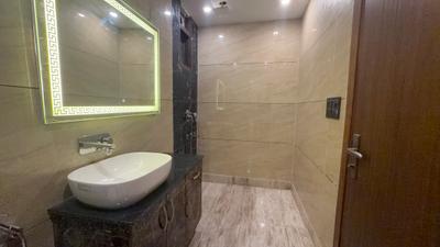 Image of 1500 Sq.ft 3 BHK Builder Floor for sale in Vikaspuri, New Delhi for Rs. 29500000
