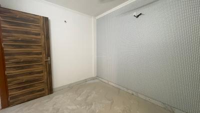 Bedroom Image of 950 Sq.ft 3 BHK Builder Floor for sale in Mahavir Enclave New Delhi for Rs. 8500000