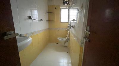 Image of 1361 Sq.ft 3 BHK Apartment / Flat for rent in Purti Seasons, Behala, Kolkata for Rs. 42000
