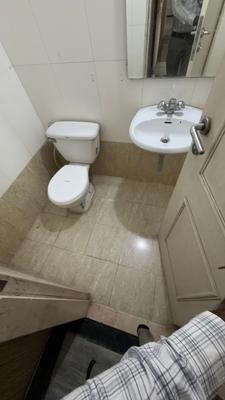 Bathroom Image of 900 Sq.ft 1 BHK Apartment / Flat for rent in Hiranandani Flora, Hiranandani Estate Thane for Rs. 33000