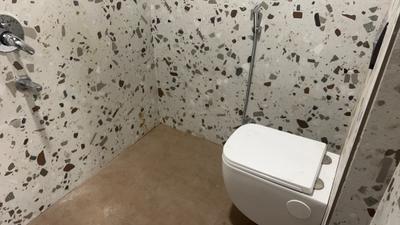 Bathroom Image of 1500 Sq.ft 1 BHK Builder Floor for rent in Mahalakshmi Nagar Indore for Rs. 19900