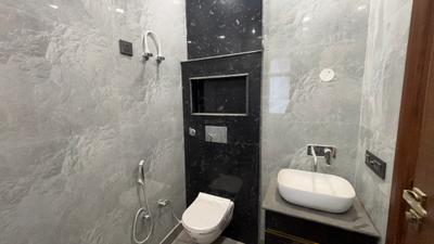 Image of 1900 Sq.ft 4 BHK Apartment / Flat for sale in Sector 4 Rohini, New Delhi for Rs. 16500000