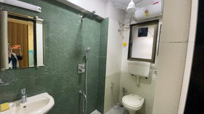 Image of 1000 Sq.ft 3 BHK Apartment / Flat for sale in Lokhandwala Sierra Towers, Kandivali East, Mumbai for Rs. 30500000