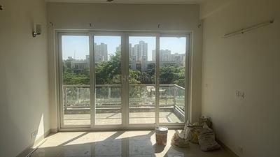 Living Room Image of 2200 Sq.ft 3.5 BHK Builder Floor for rent in BPTP Amstoria , Sector 102 Gurgaon for Rs. 49000
