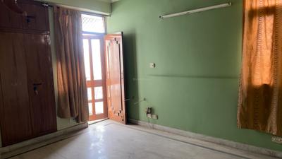 Bedroom Image of 1700 Sq.ft 4 BHK Apartment / Flat for sale in Vasundhara Ghaziabad for Rs. 16800000